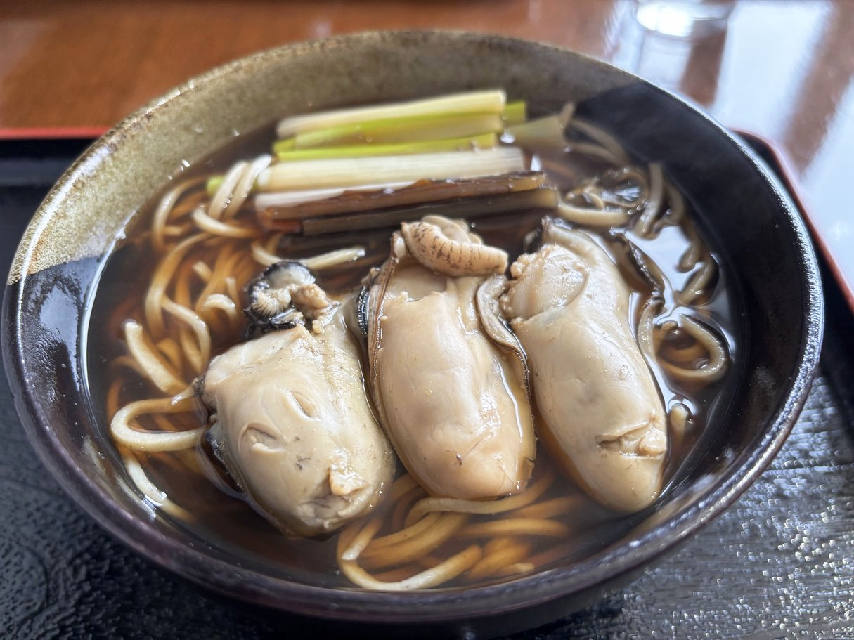 北海道・清里町の秀峰庵に行って「牡蠣南蛮そば」を食べてきました！抜群の蕎麦でした！